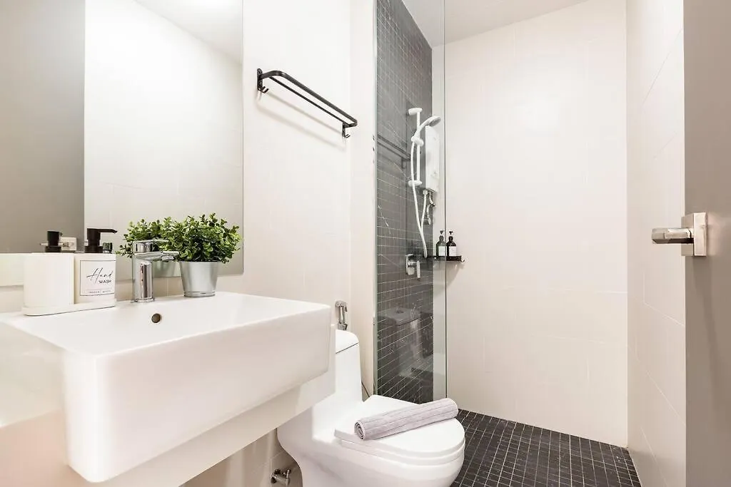 9Min Drive To City Highfloor Aprmt City Skyline View Water Purifier George Town 0*,  Maleisië